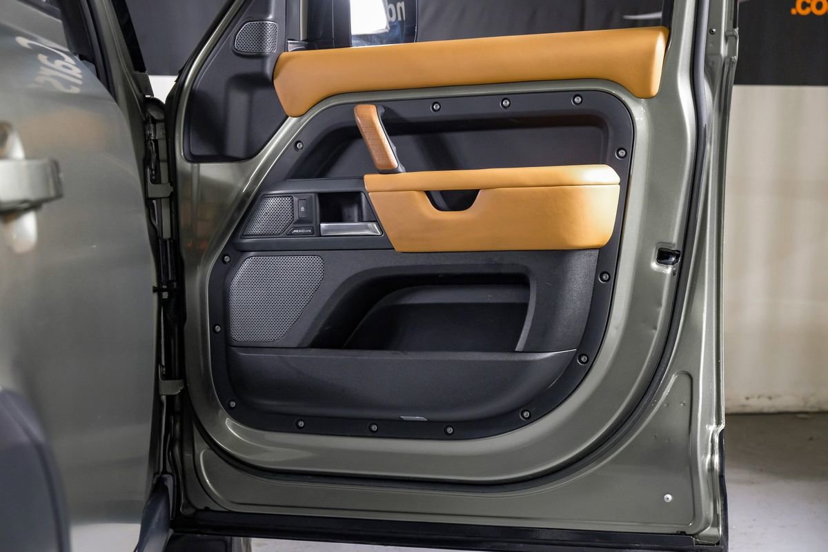 Used 2023 Land Rover Defender 110 X image 35