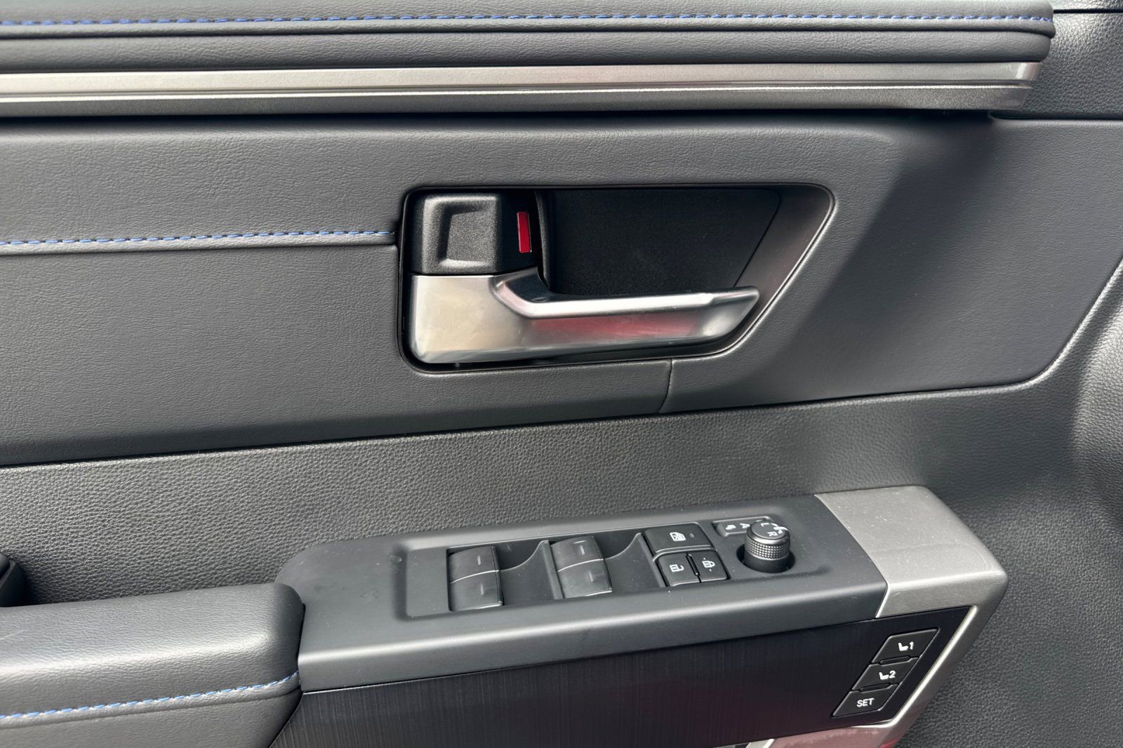 New 2025 Toyota Tundra Platinum image 13