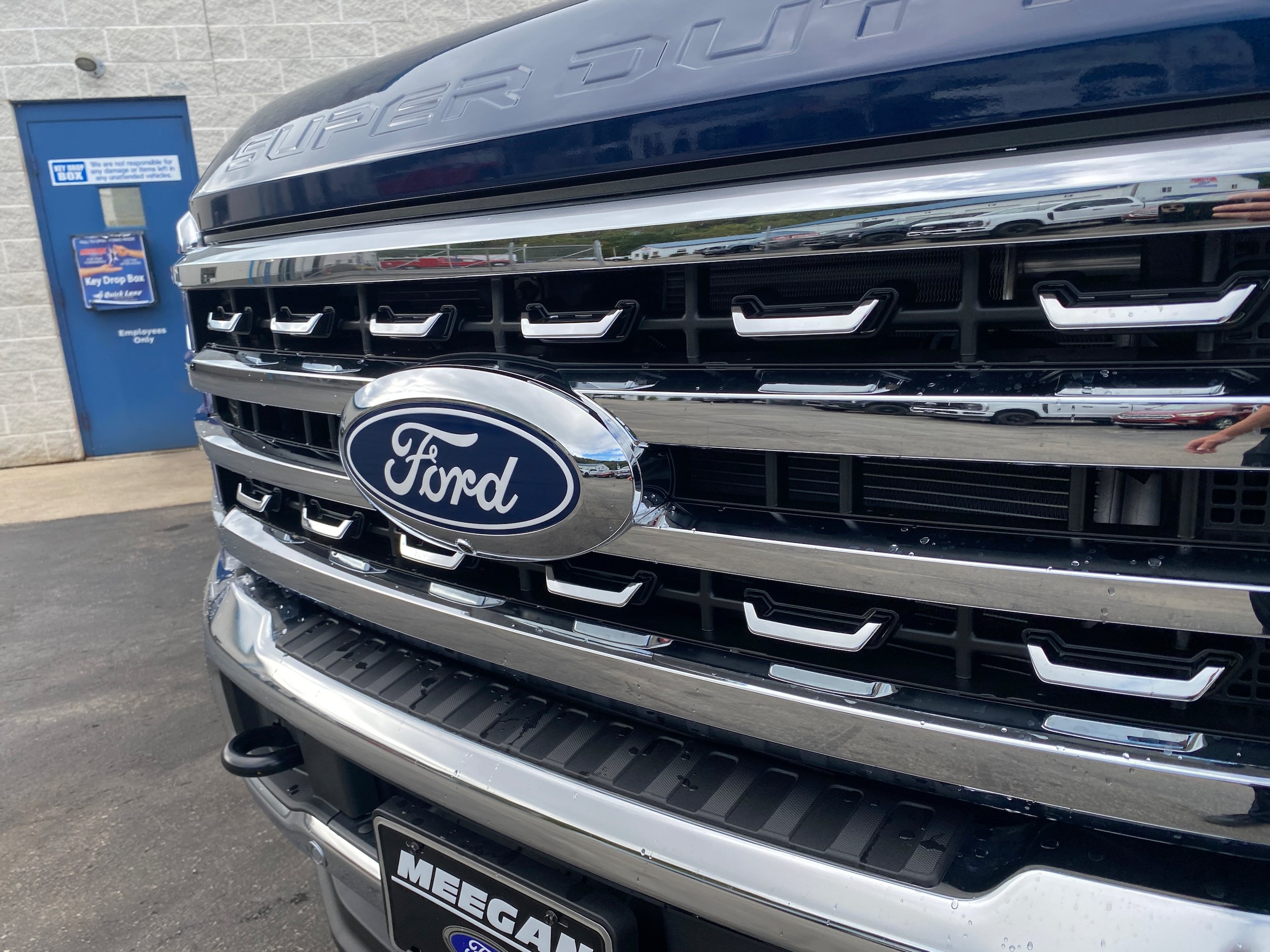New 2027 Ford F250 Lariat w/ Lariat Ultimate Package AWD/4WD image 19