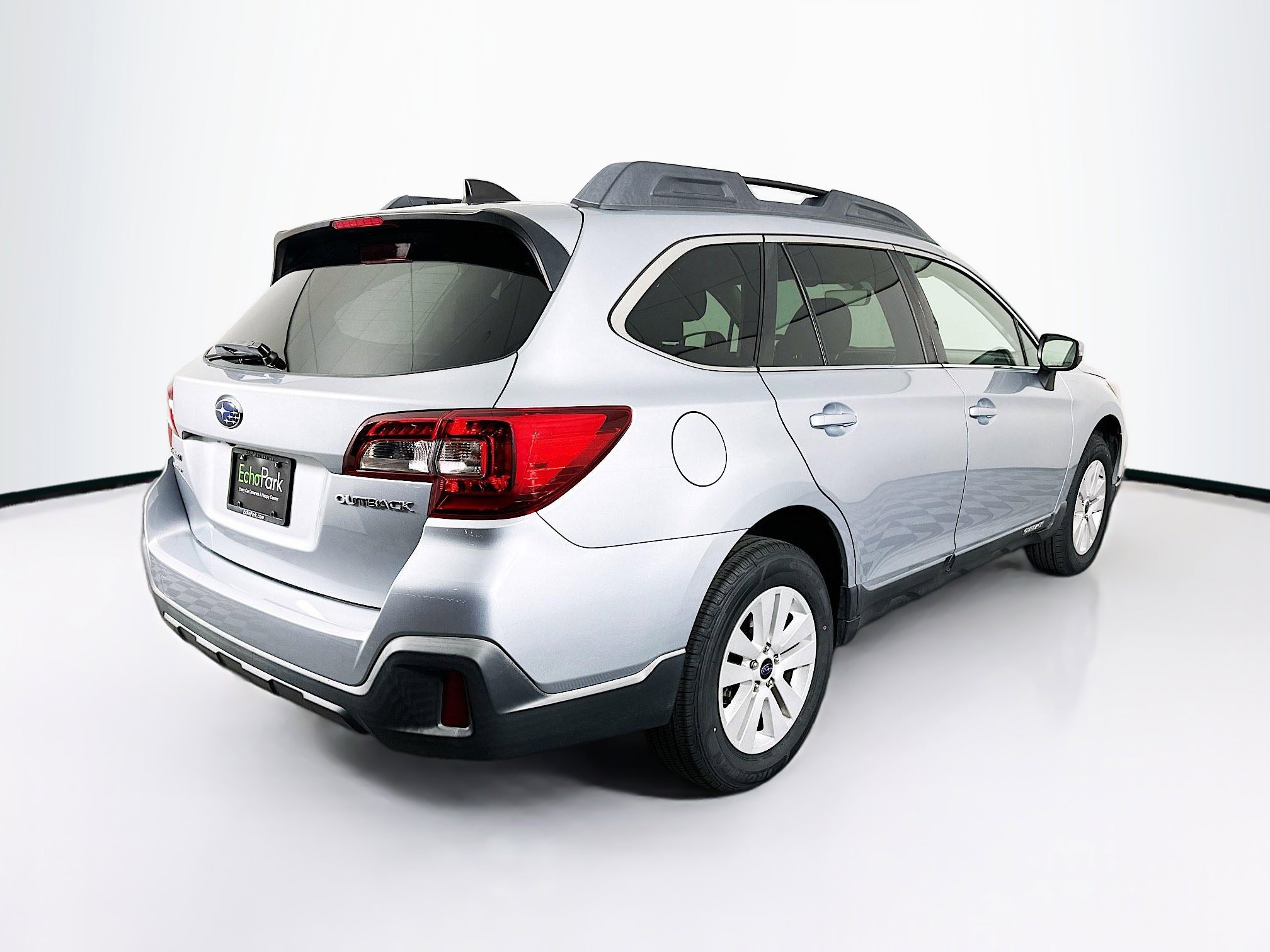 Used 2019 Subaru Outback 2.5i Premium image 9