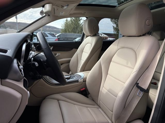 Used 2019 Mercedes-Benz GLC 300 4MATIC image 17