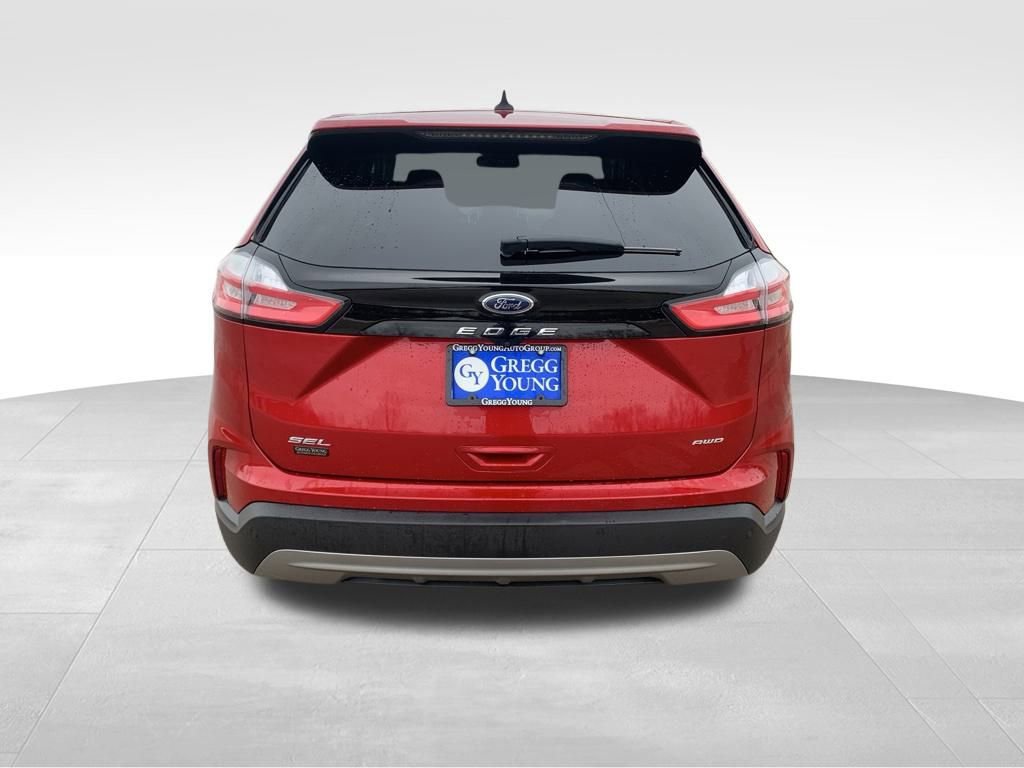 Used 2023 Ford Edge SEL image 7