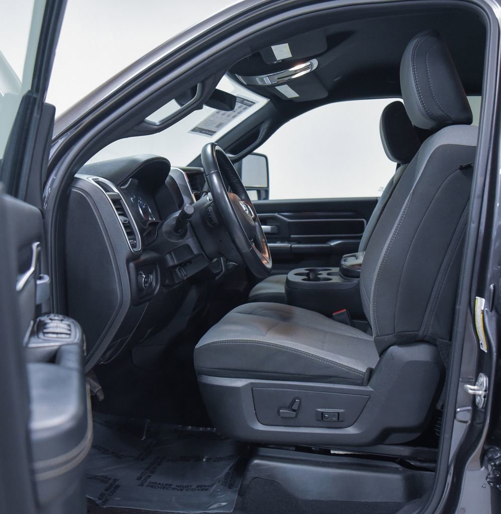 Used 2024 RAM 2500 Big Horn AWD/4WD image 2