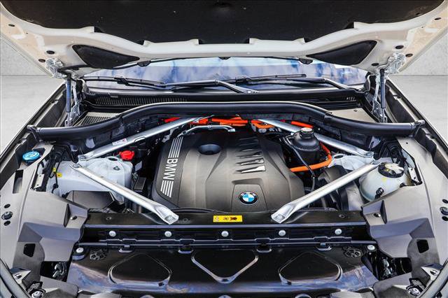 Used 2024 BMW X5 xDrive50e image 29