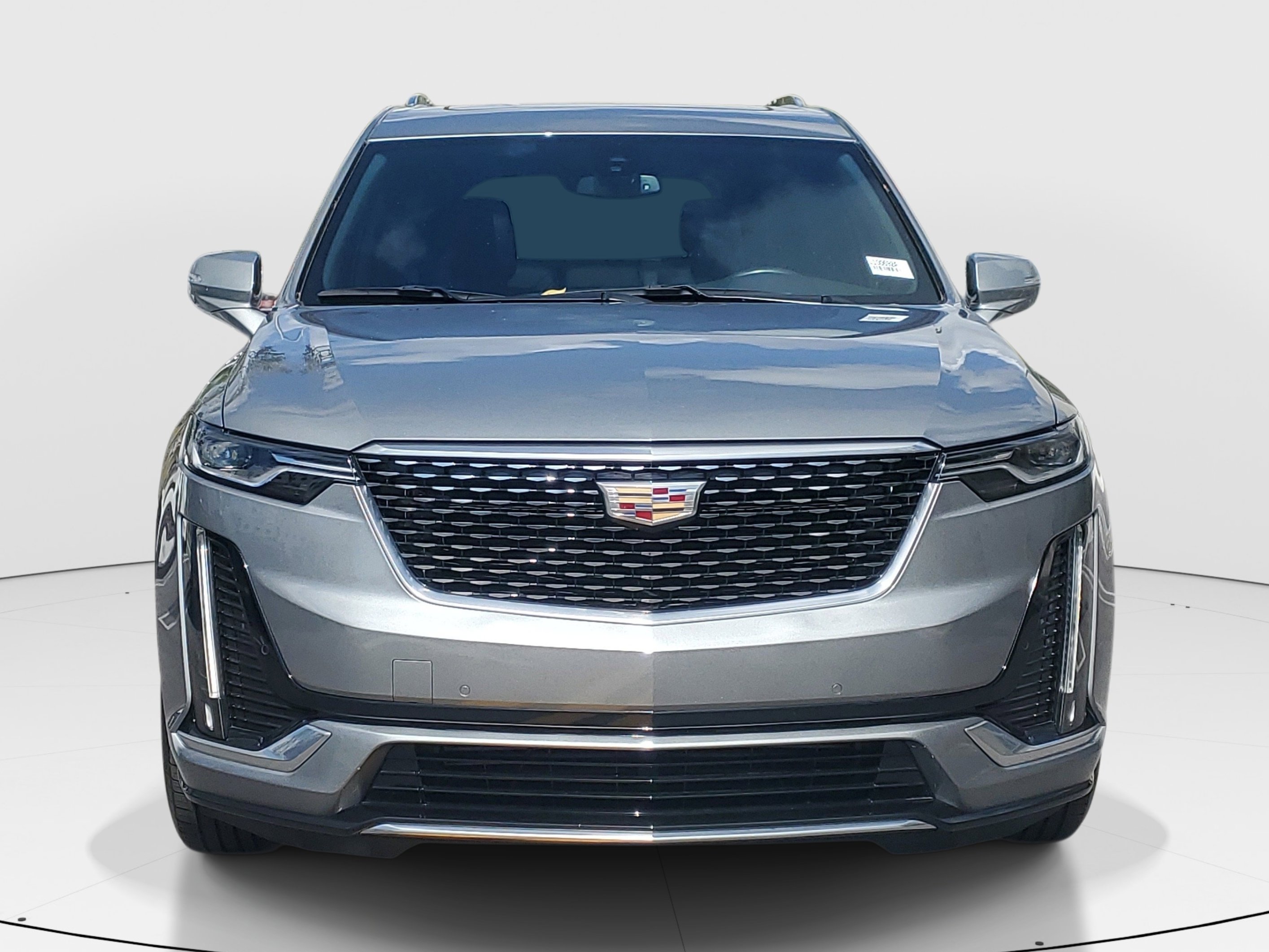 Used 2023 Cadillac XT6 Luxury FWD image 2