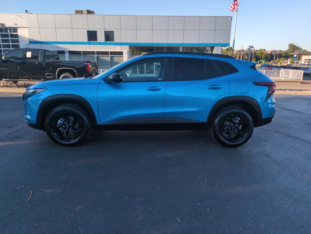 New 2026 Chevrolet Trax LT w/ Driver Confidence Package FWD image 5