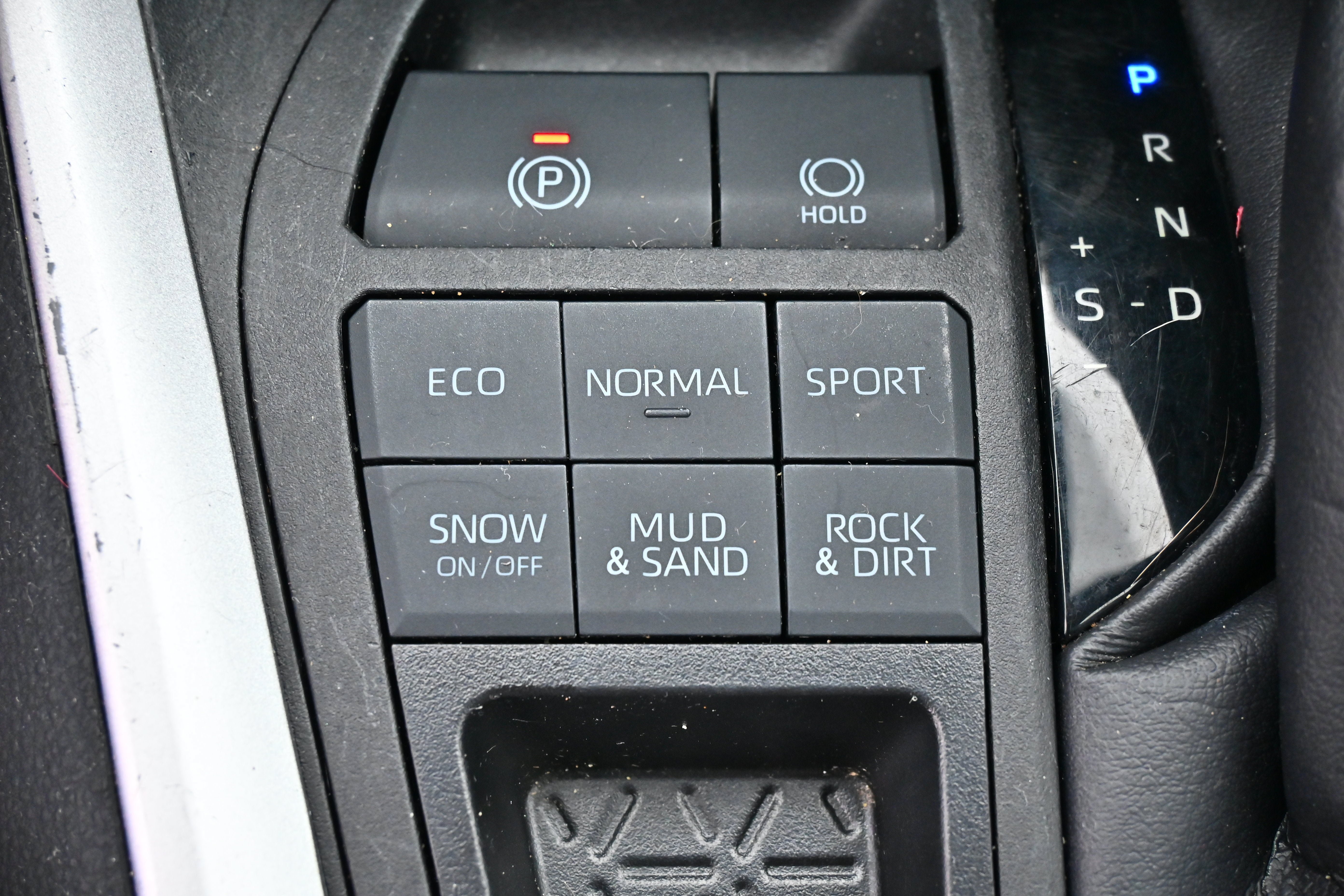 Used 2022 Toyota RAV4 XLE w/ Convenience Package AWD/4WD image 30