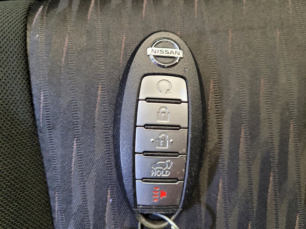 Used 2019 Nissan Rogue SV w/ Premium Package image 32