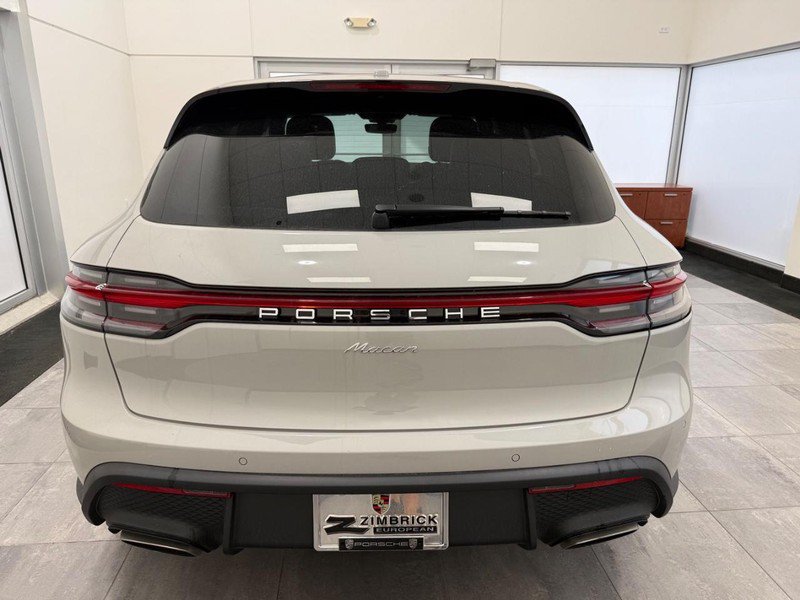 New 2026 Porsche Macan AWD/4WD image 6