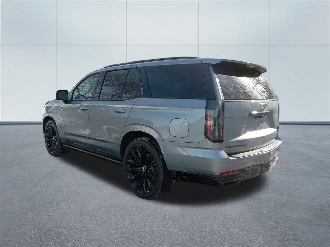 Used 2025 Cadillac Escalade Sport Platinum w/ LPO, ONYX Package image 3