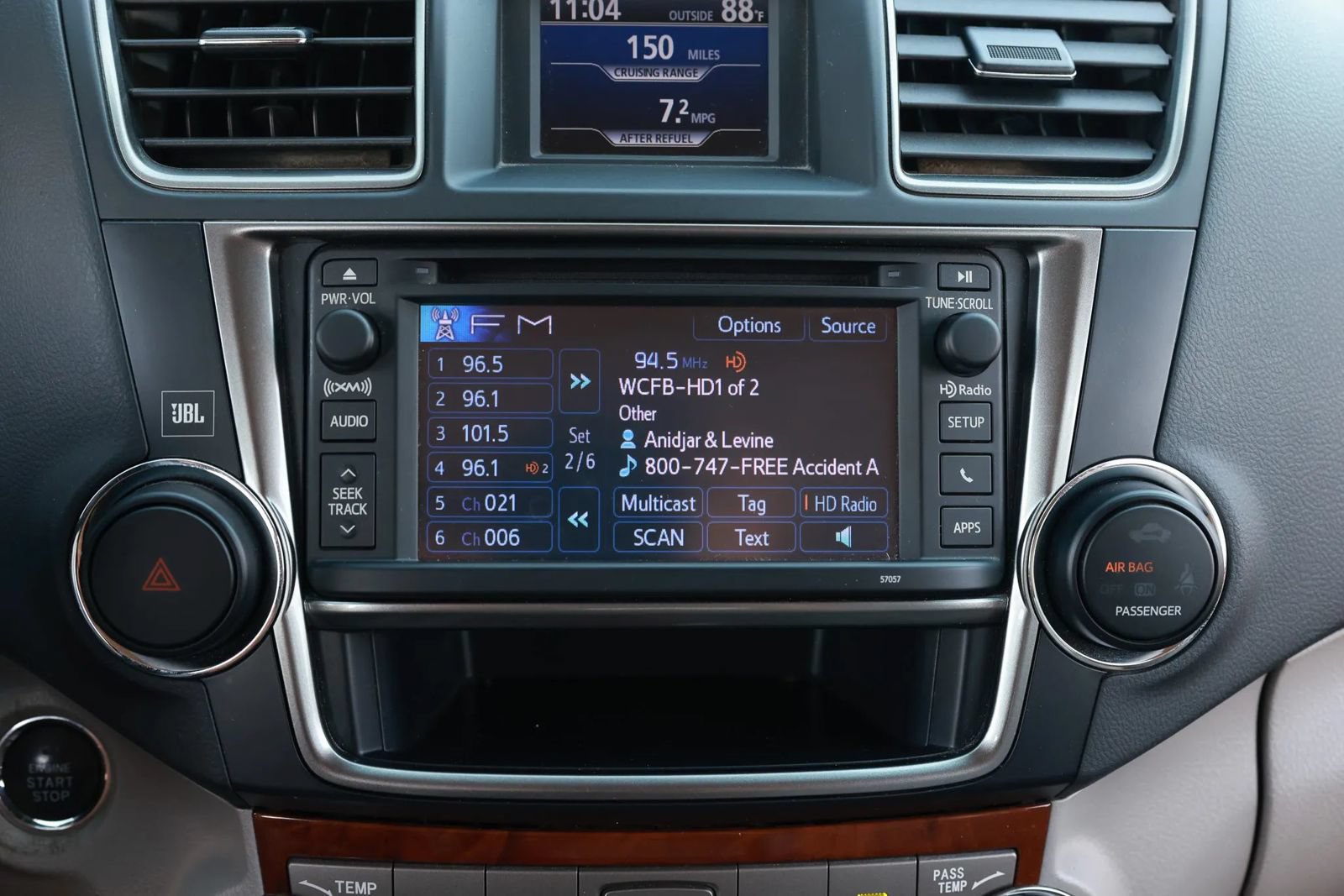 Used 2013 Toyota Highlander Limited AWD/4WD image 36