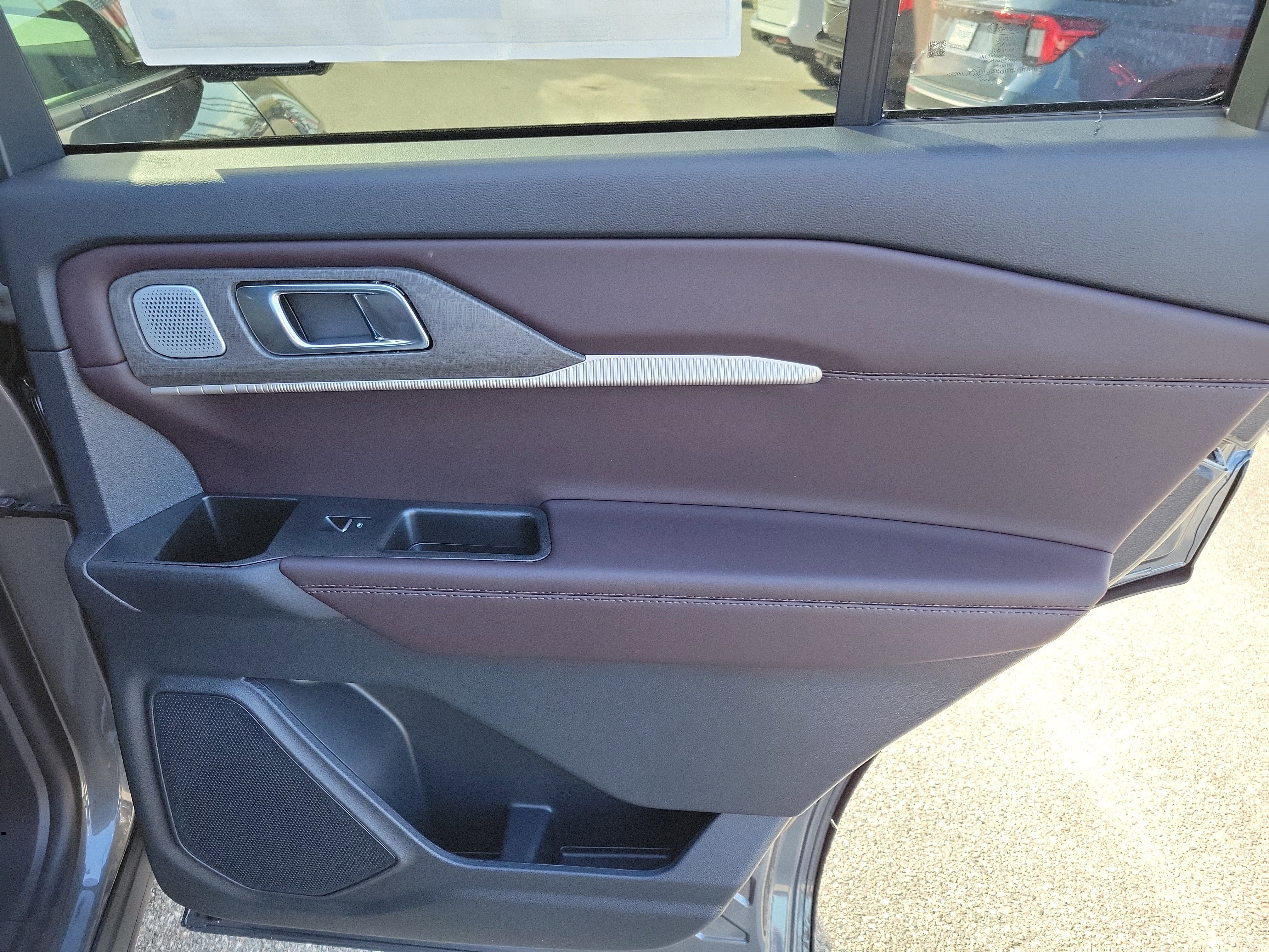 New 2026 Ford Explorer Platinum image 25