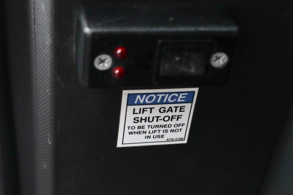 Used 2016 Ford F650 2WD Crew Cab Super Duty image 25