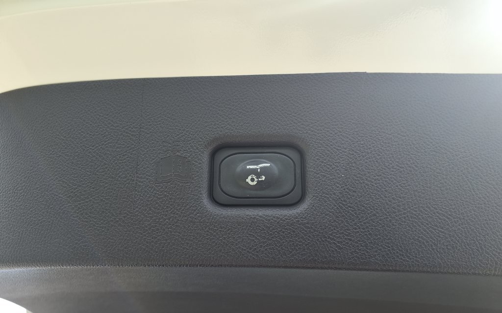 Used 2023 Lincoln Nautilus Black Label AWD/4WD image 10
