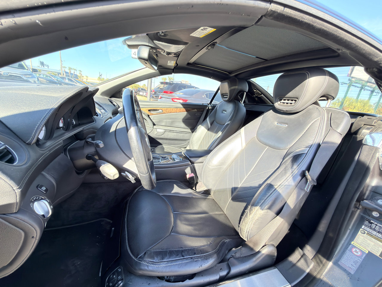 Used 2011 Mercedes-Benz SL 550 image 9