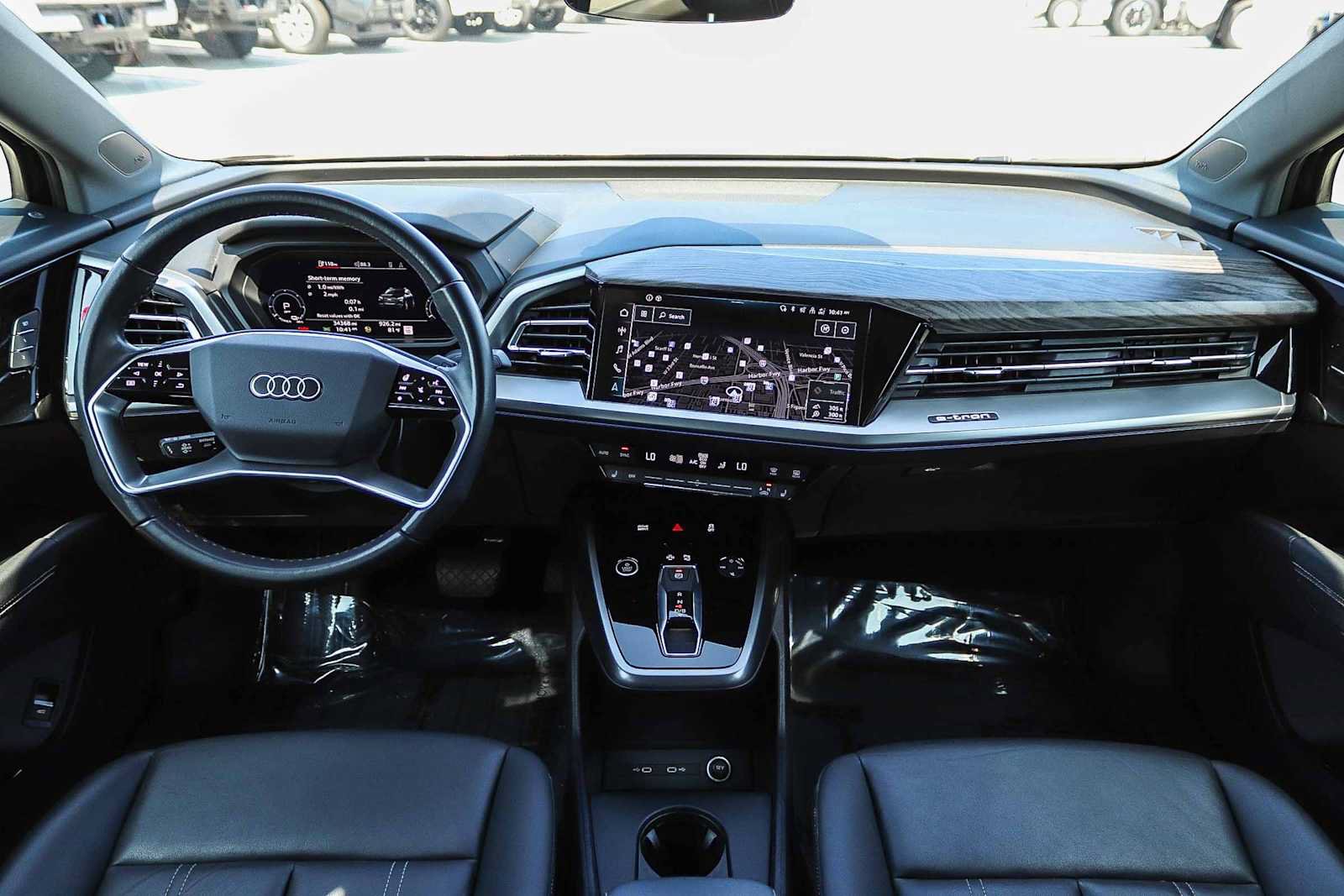 Used 2023 Audi Q4 e-tron Premium Plus w/ Premium Plus RWD image 16