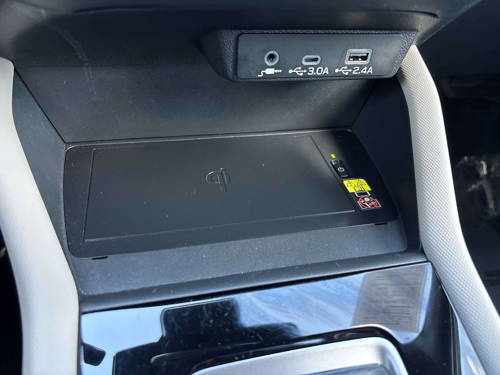 Certified 2025 Subaru Forester Premium image 28