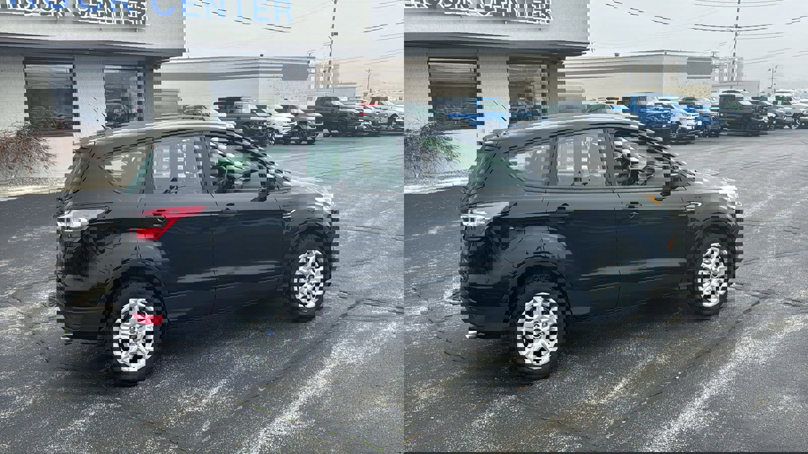 Used 2017 Ford Escape S FWD image 11