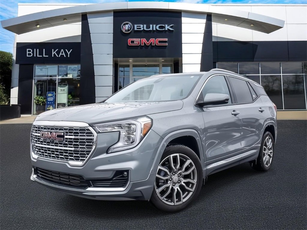 Used 2024 GMC Terrain Denali w/ Denali Premium Package