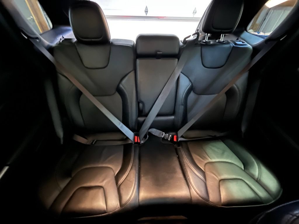 Used 2022 Jeep Cherokee Latitude Lux AWD/4WD image 27