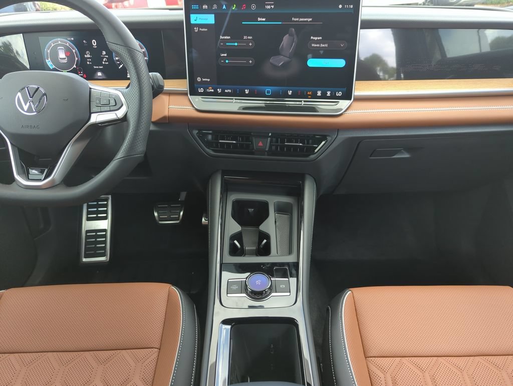 New 2026 Volkswagen Tiguan SEL R-Line AWD/4WD image 27