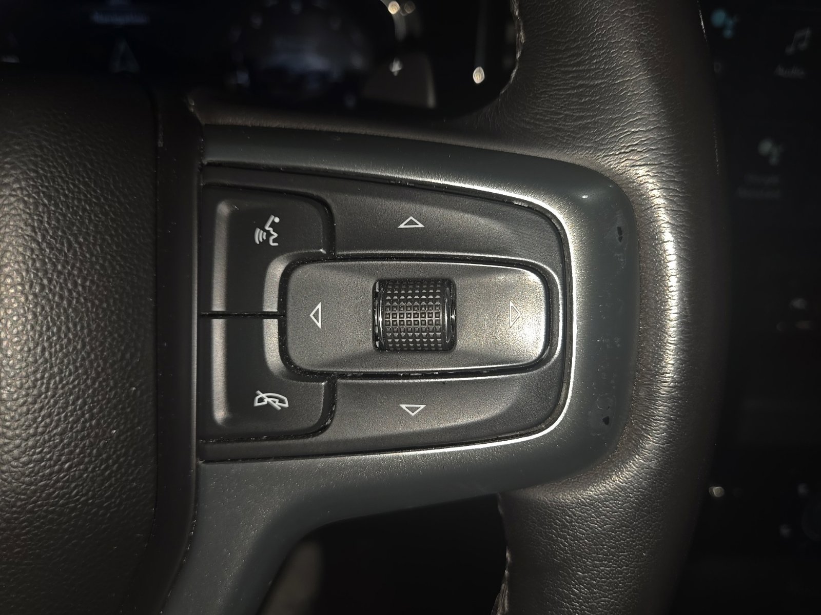 Used 2022 Chevrolet Silverado 1500 LT Trail Boss AWD/4WD image 19