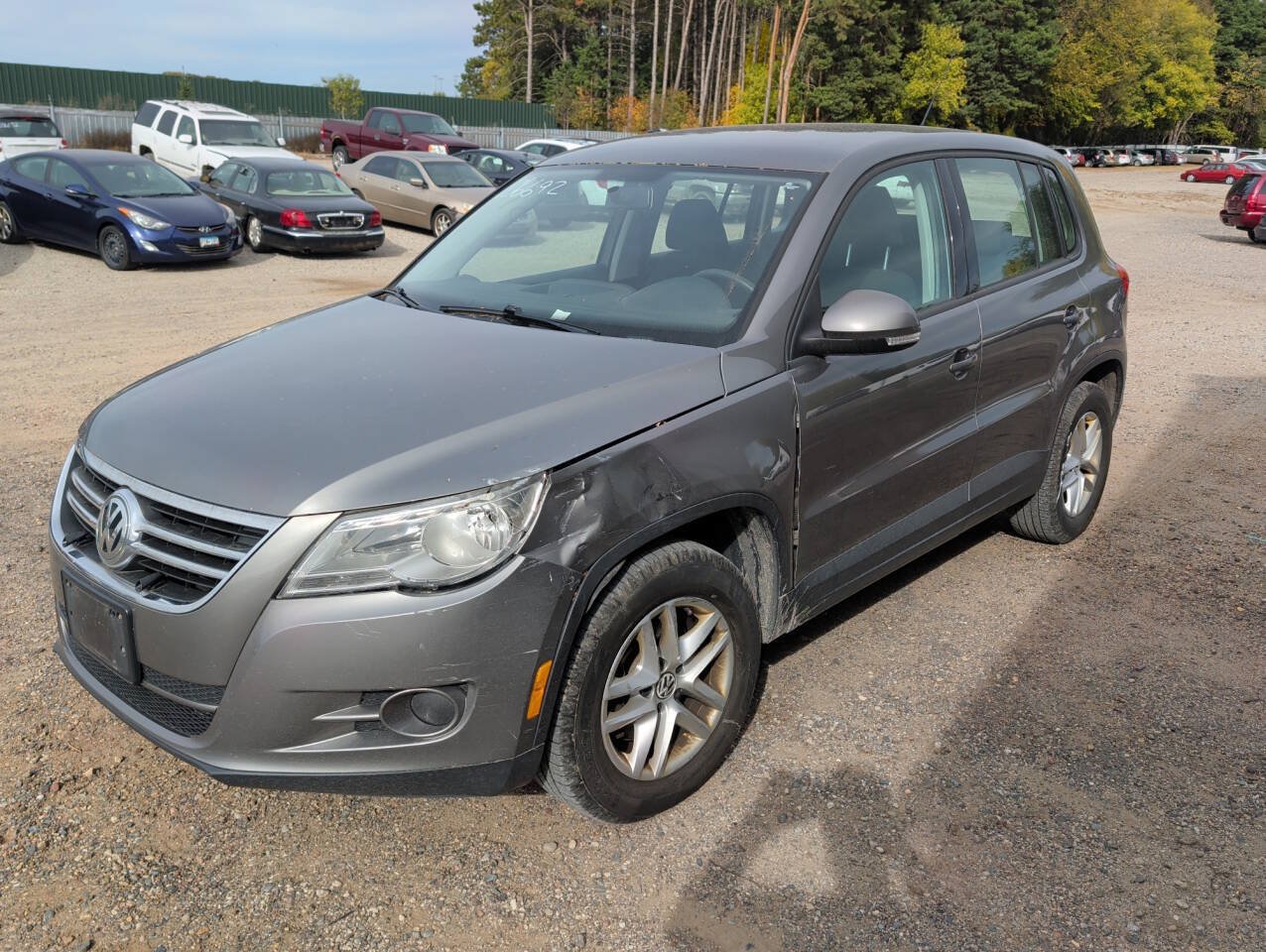 Used 2011 Volkswagen Tiguan S FWD image 1