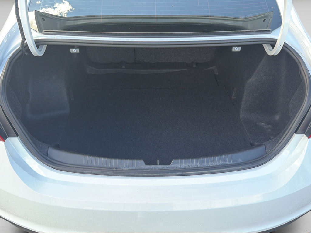 Used 2023 Chevrolet Malibu LS FWD image 12