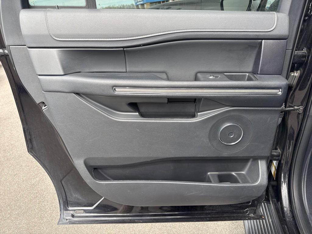 Used 2024 Ford Expedition Max XLT image 32