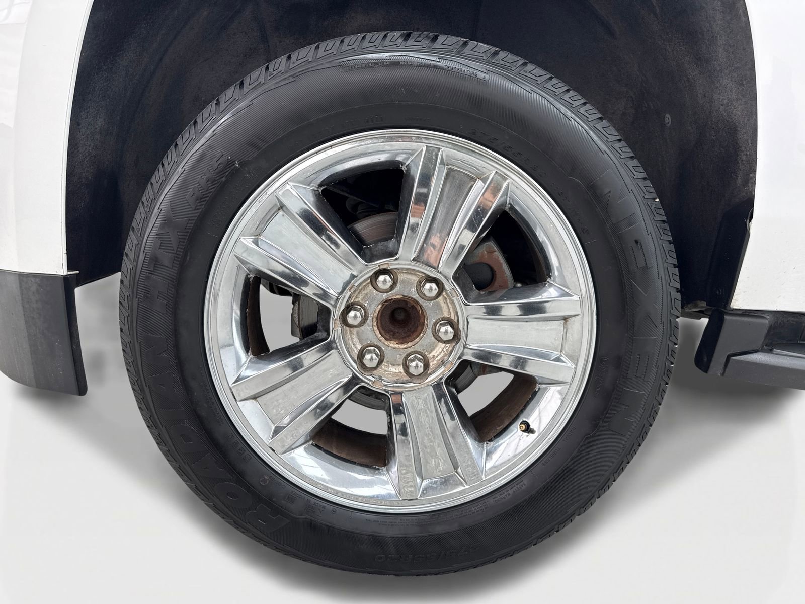 Used 2019 Chevrolet Tahoe LS w/ Enhanced Driver Alert Package RWD image 48