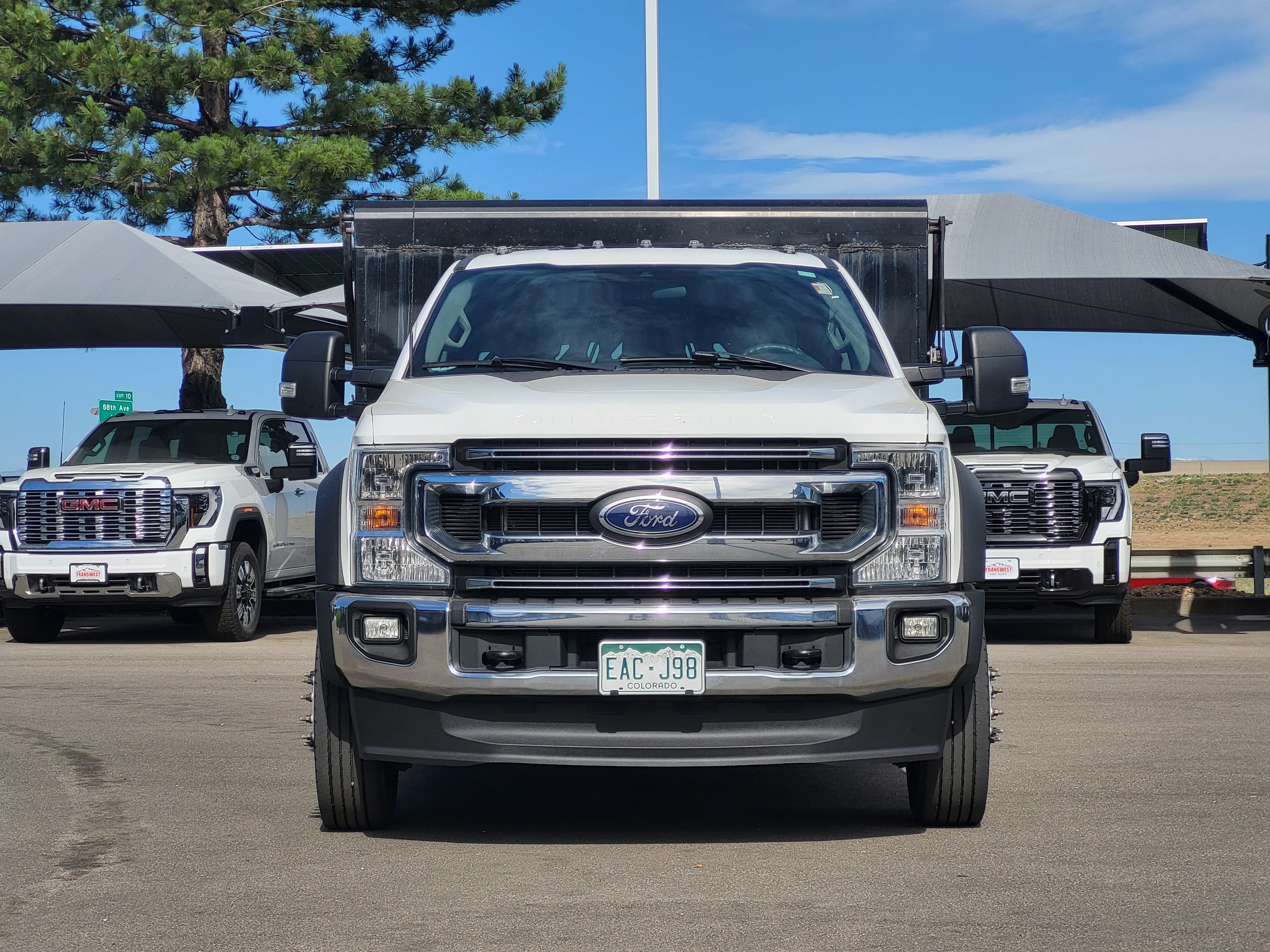Used 2022 Ford F550 4x4 SuperCab Super Duty image 2