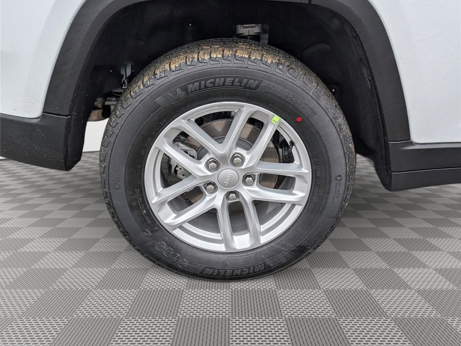 New 2026 Jeep Grand Cherokee Laredo X AWD/4WD image 5
