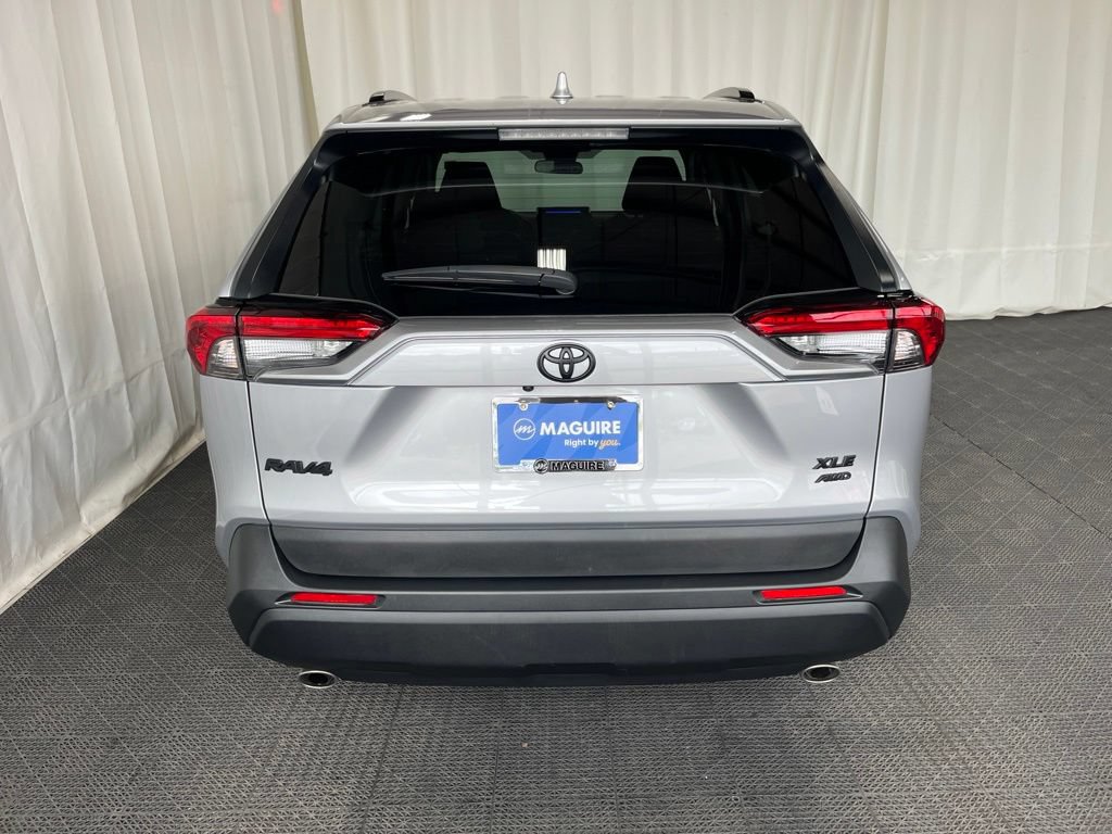 Used 2024 Toyota RAV4 XLE AWD/4WD image 28