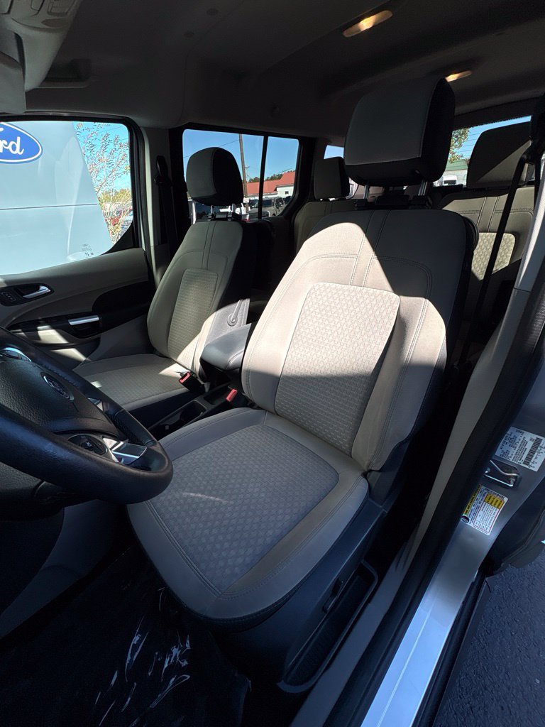 Used 2021 Ford Transit Connect XLT FWD image 13