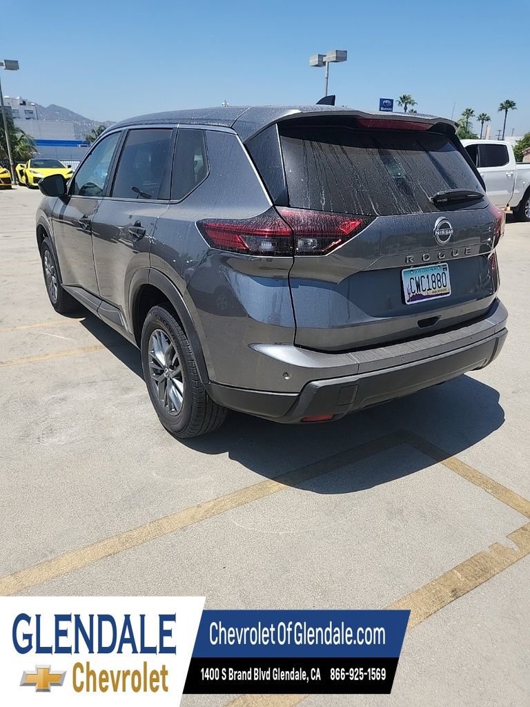 Used 2024 Nissan Rogue S FWD image 4
