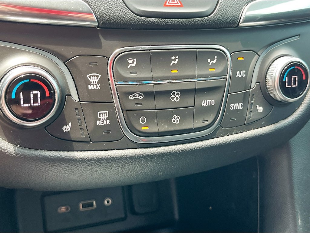 Used 2019 Chevrolet Equinox LT FWD image 15