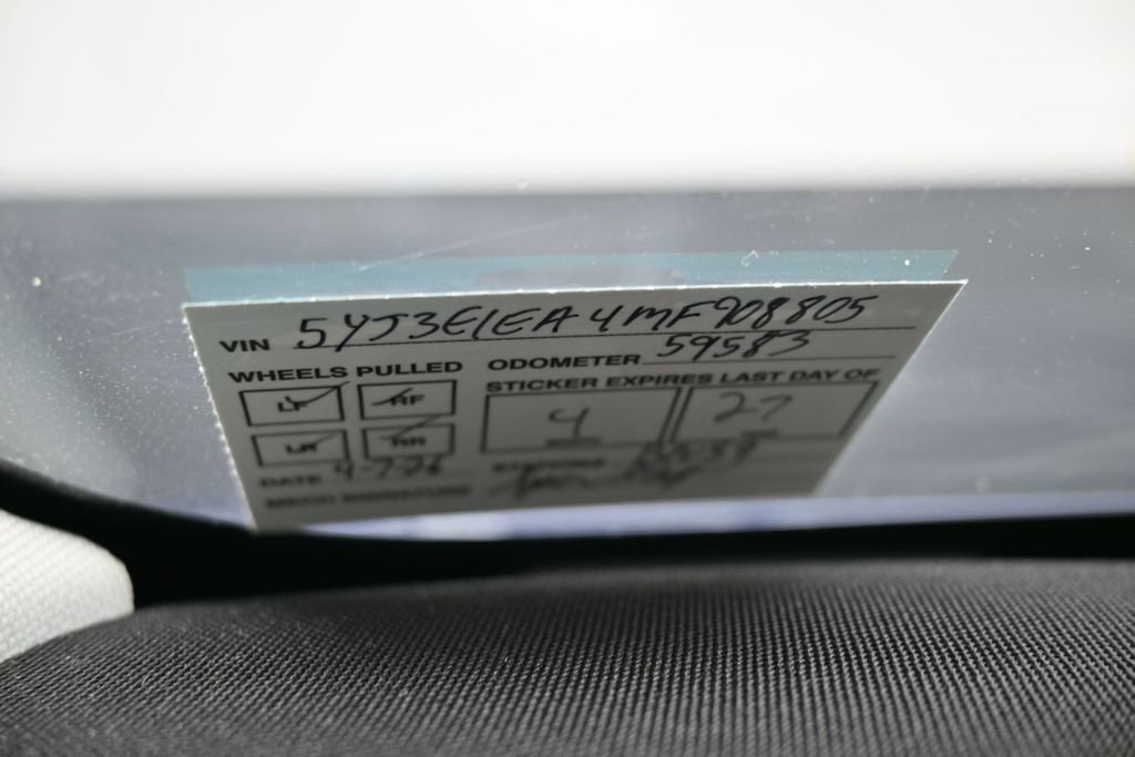 Used 2021 Tesla Model 3 Standard Range Plus image 12