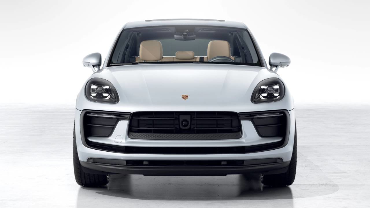 New 2026 Porsche Macan AWD/4WD image 8