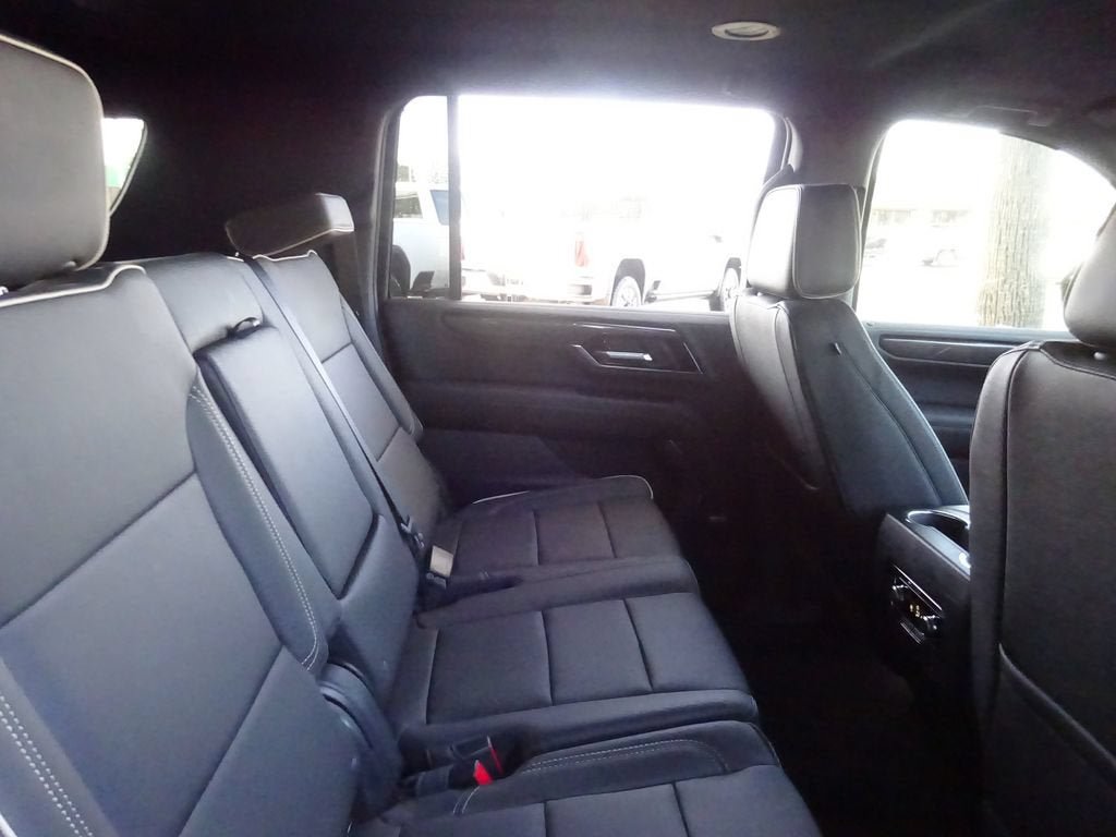 New 2026 GMC Yukon XL Elevation AWD/4WD image 21