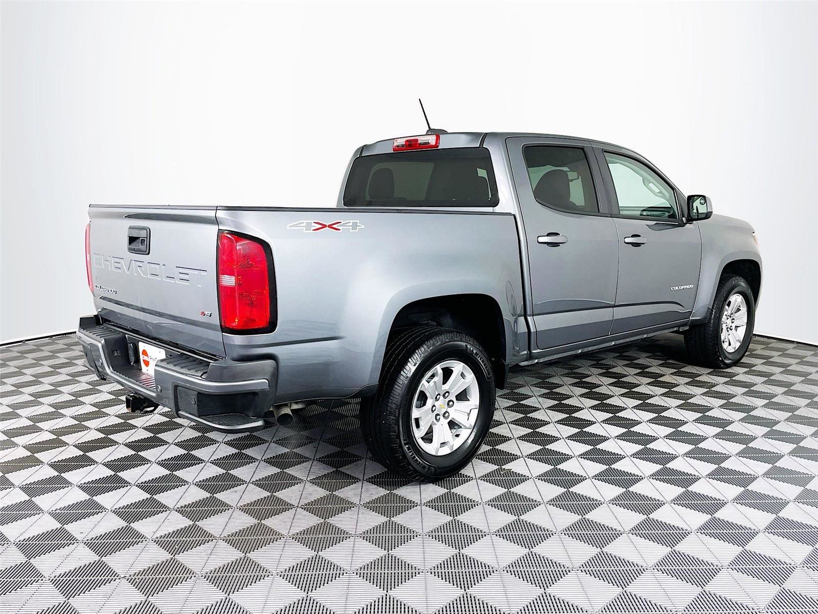 Used 2021 Chevrolet Colorado LT w/ Safety Package image 9