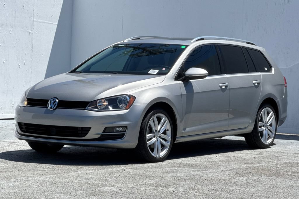 Used 2017 Volkswagen Golf SEL FWD image 6