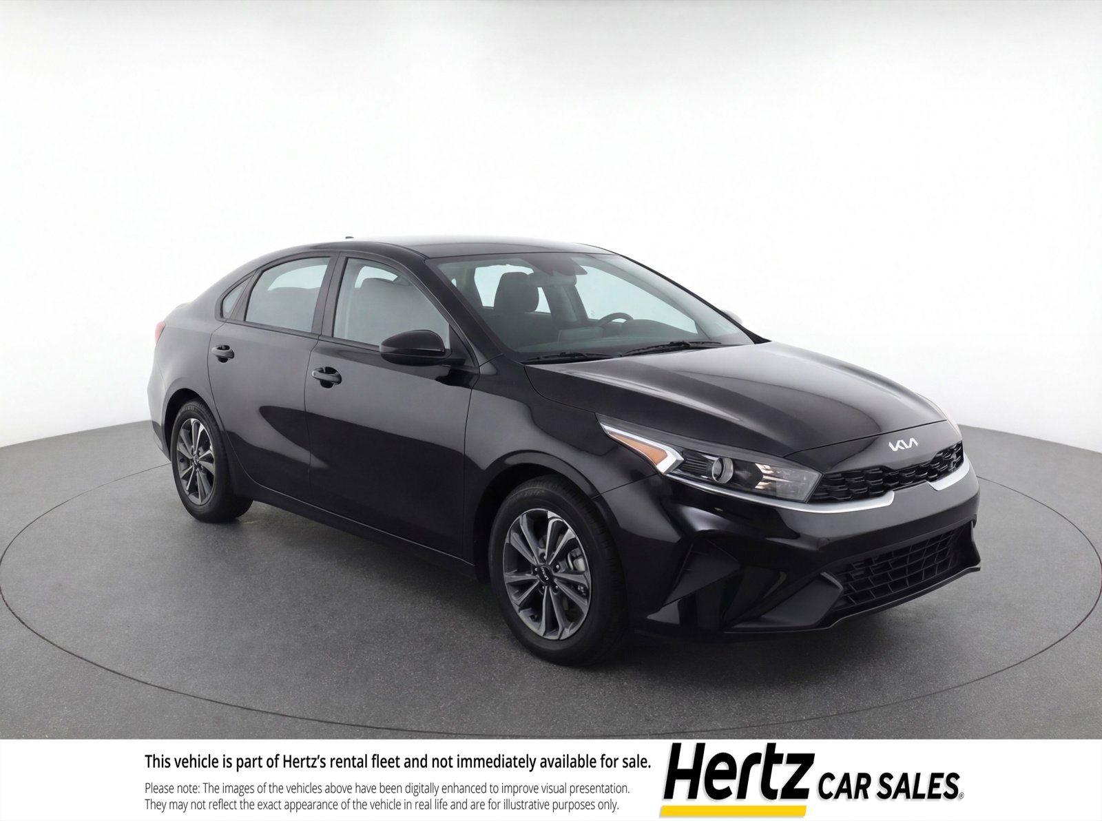 Used 2023 Kia Forte LXS image 1