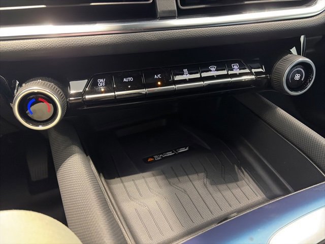 New 2026 Chevrolet Equinox EV LT image 20