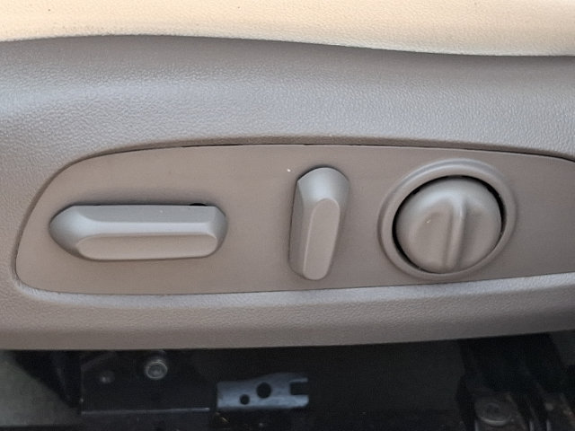 Used 2023 Chevrolet Malibu LT FWD image 25