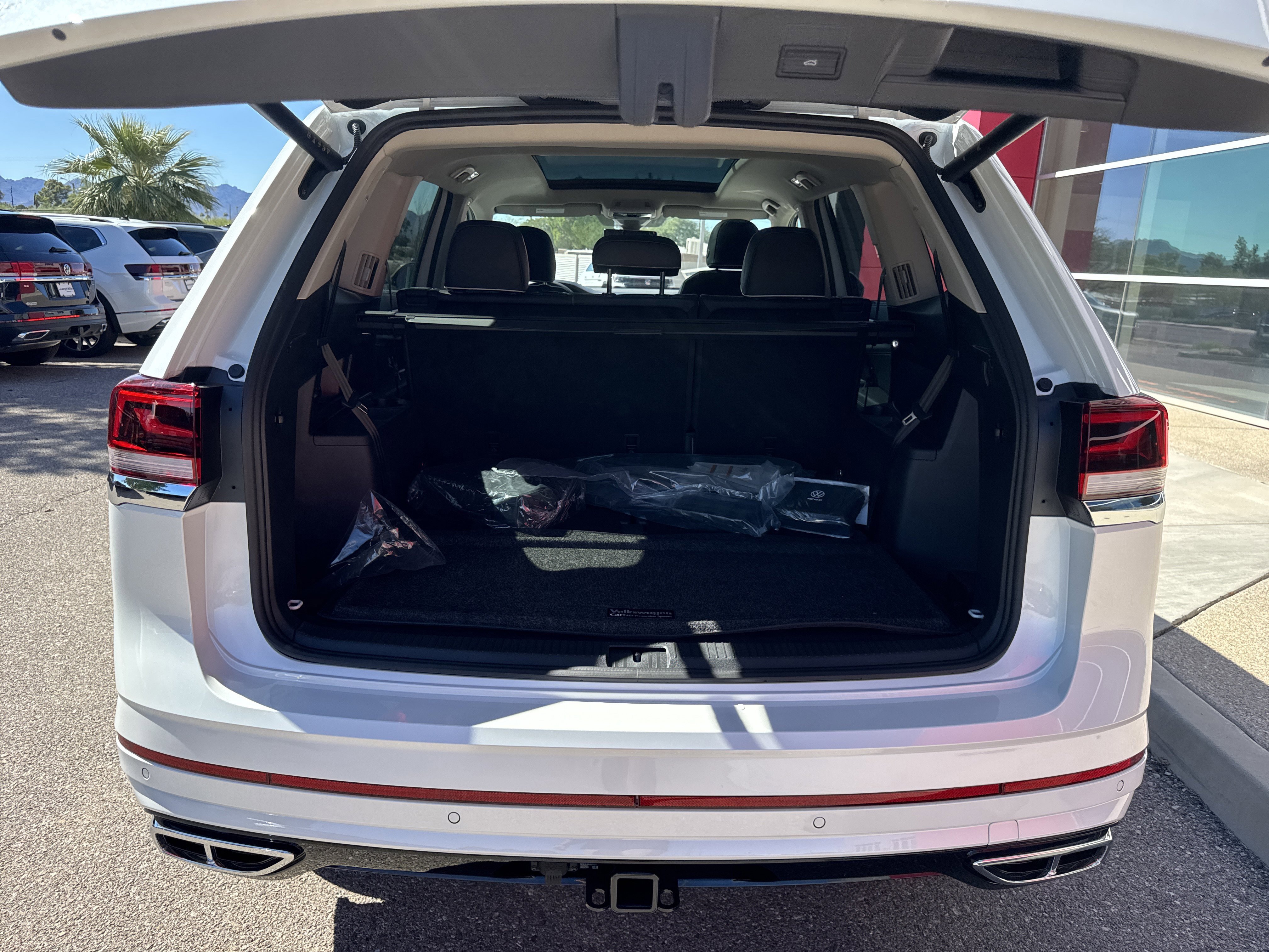 New 2026 Volkswagen Atlas SEL Premium R-Line image 8