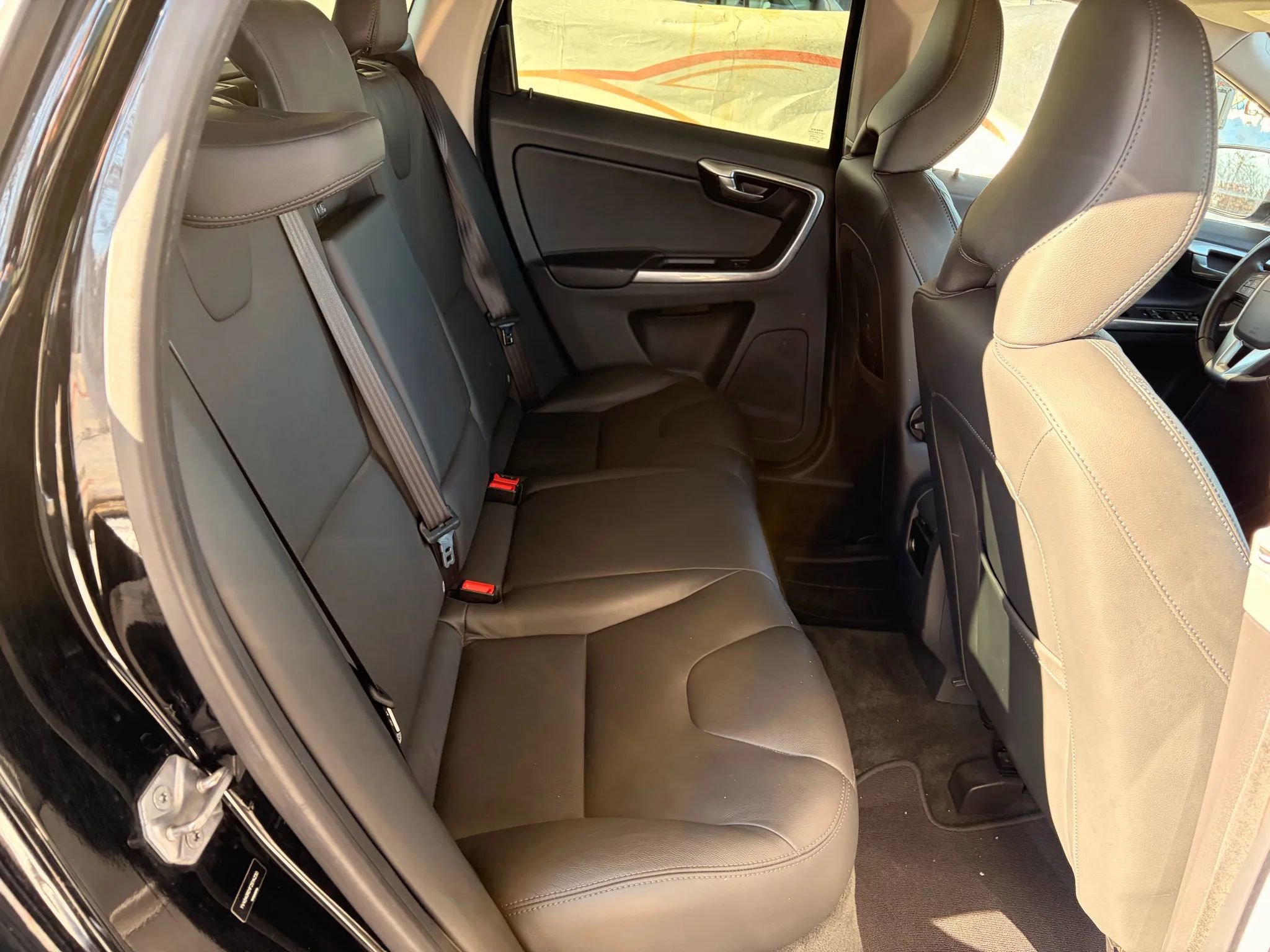 Used 2015 Volvo XC60 3.2 Platinum image 24