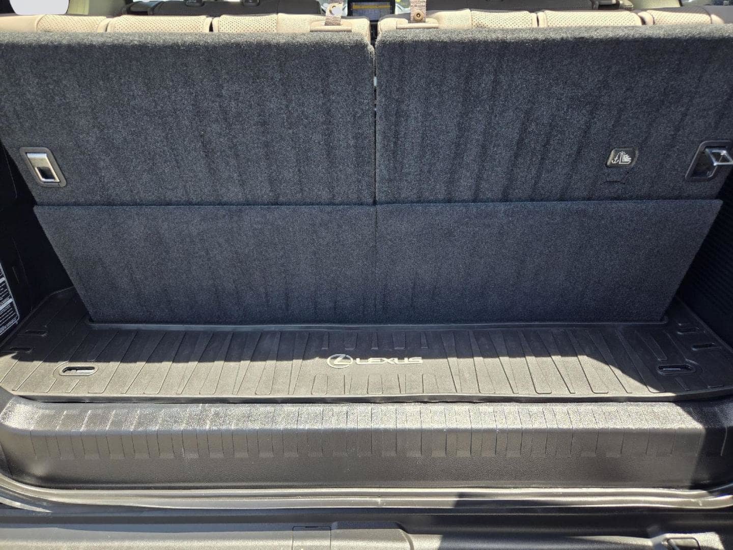 Used 2023 Lexus GX 460 Premium AWD/4WD image 30