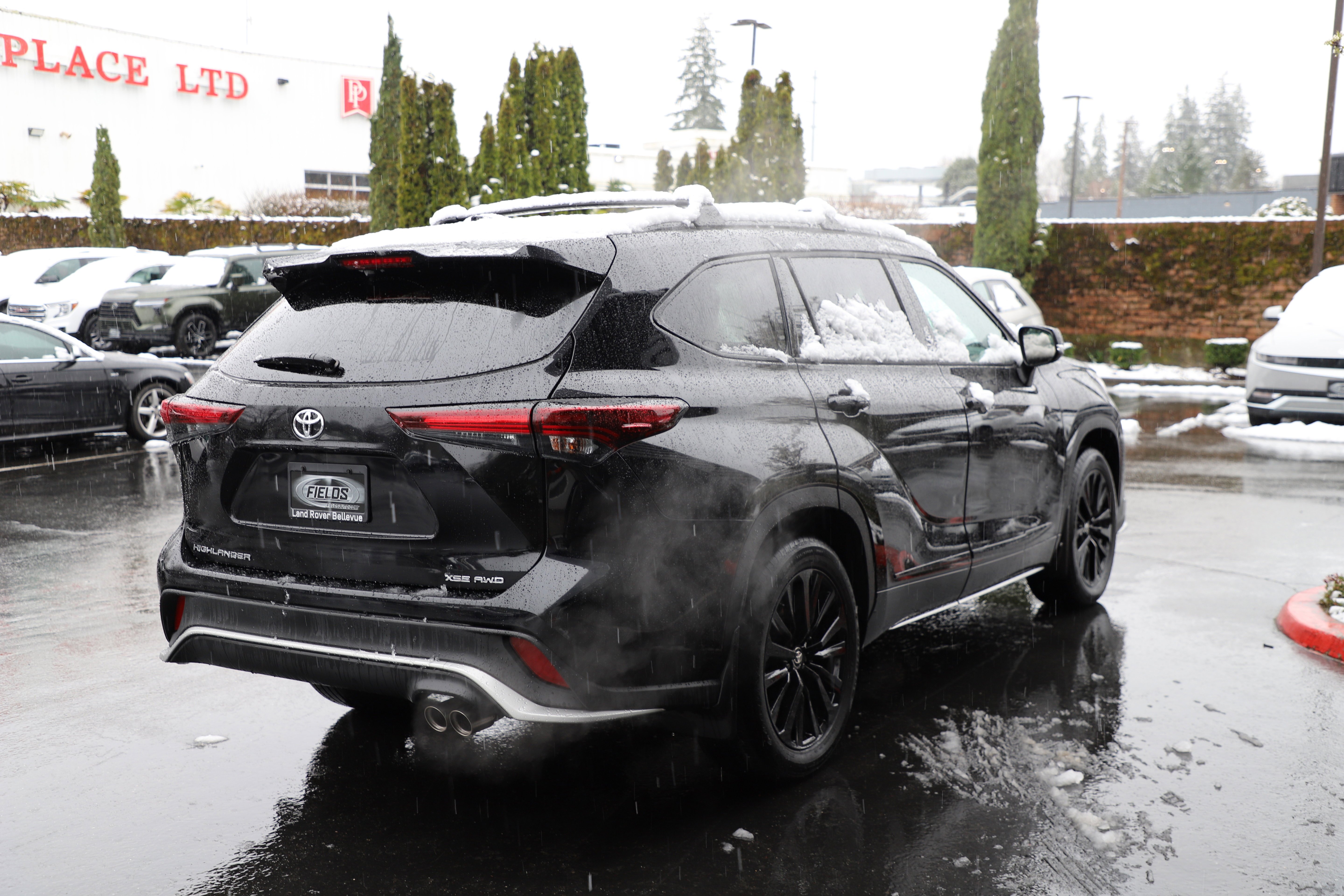 Used 2025 Toyota Highlander XSE image 8