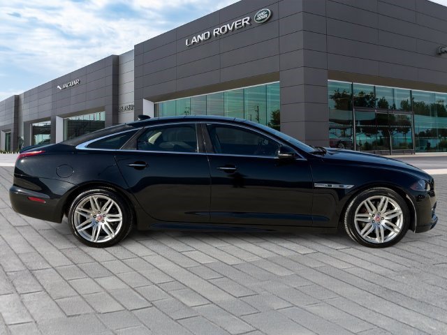 Used 2019 Jaguar XJ R-Sport RWD image 6