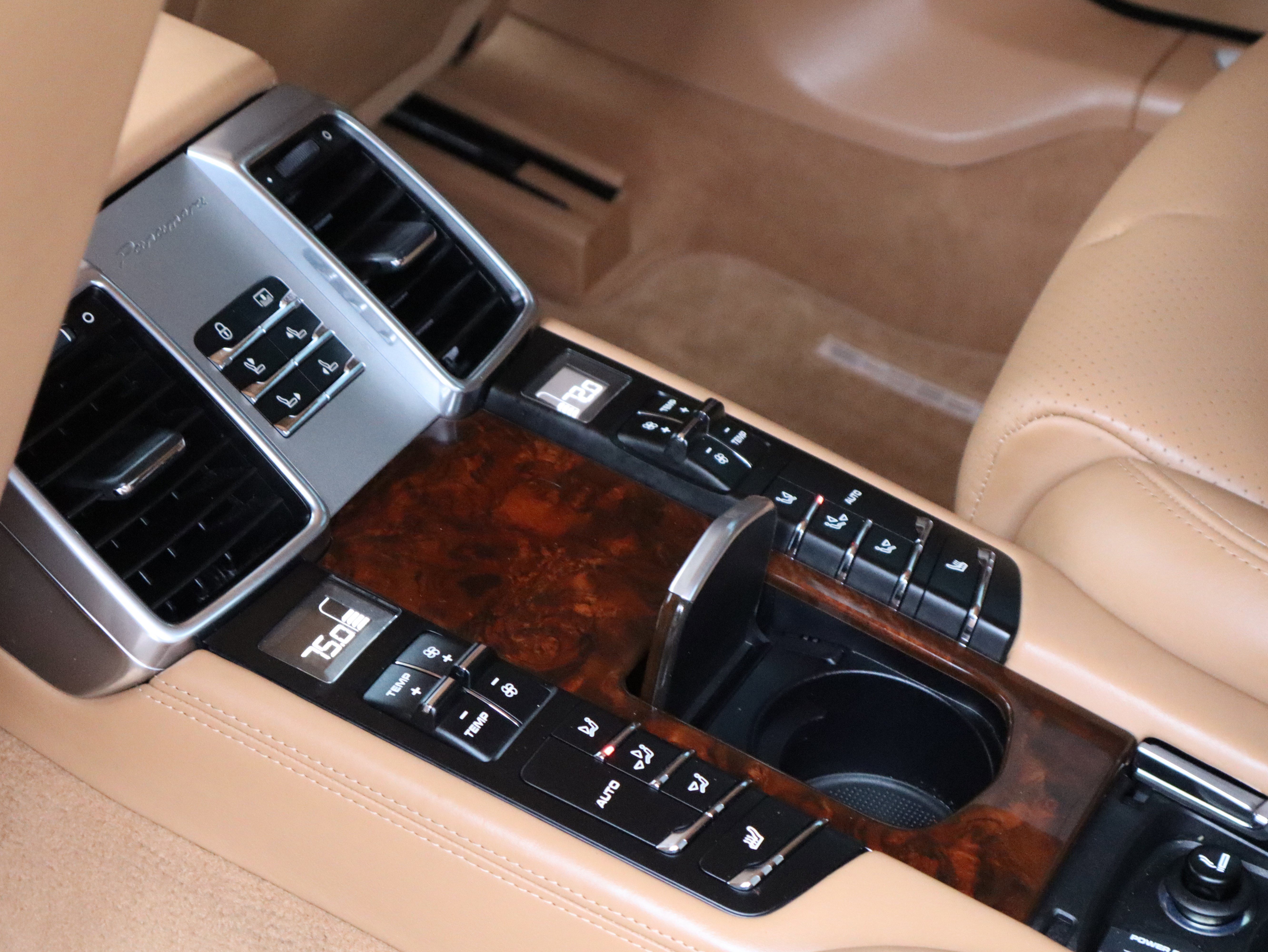 Used 2012 Porsche Panamera Turbo image 39